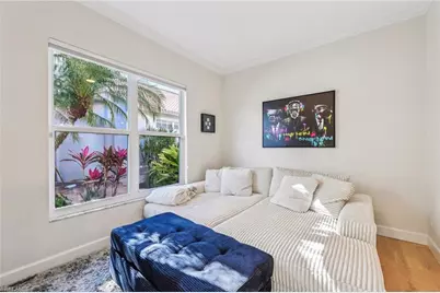 199 Vista Ln, Naples, FL 34119 - Photo 7