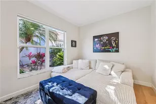 199 Vista Ln, Naples, FL 34119 - Photo 7