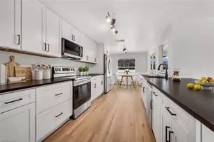 225 Pebble Beach Cir, Naples, FL 34113 - Photo 7