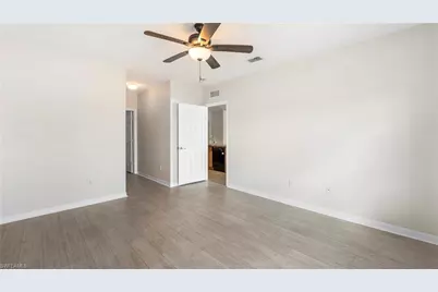 1111 SW 41st Ter, Cape Coral, FL 33914 - Photo 15