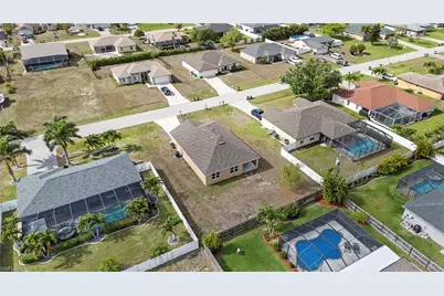 1111 SW 41st Ter, Cape Coral, FL 33914 - Photo 39