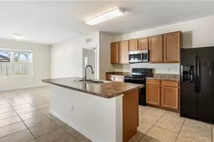 1111 SW 41st Terrace, Cape Coral, FL 33914 - Photo 9