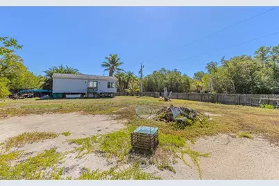 25 & 26 Plantation Dr, Everglades City, FL 34141 - Photo 27