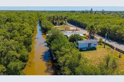 25 & 26 Plantation Dr, Everglades City, FL 34141 - Photo 5