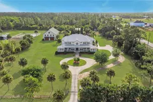 940 10th St SE, Naples, FL 34117 - Photo 3