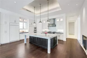 605 Galleon Dr, Naples, FL 34102 - Photo 13