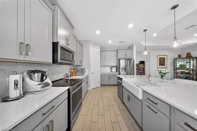 18698 Royal Hammock Blvd, Naples, FL 34114 - Photo 9