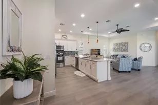 730 95th Ave N, Naples, FL 34108 - Photo 7