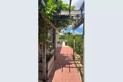 801 99th Ave N, Naples, FL 34108 - Photo 13