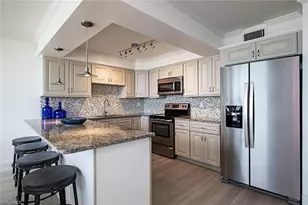 9375 Gulf Shore Dr, Naples, FL 34108 - Photo 15