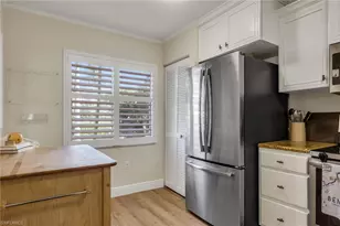 3031 Sandpiper Bay Cir, Naples, FL 34112 - Photo 5
