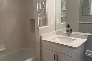 7530 Bristol Cir, Naples, FL 34120 - Photo 5