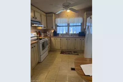 210 Pine Key Ln #210, Naples, FL 34114 - Photo 9