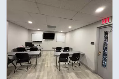 3900 Broadway, Fort Myers, FL 33901 - Photo 15