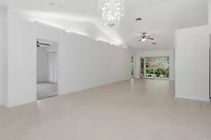 2305 Piccadilly Circus, Naples, FL 34112 - Photo 7