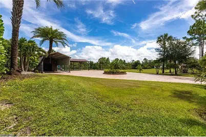 3223 4th Ave NE, Naples, FL 34120 - Photo 31