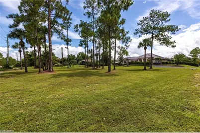 3223 4th Ave NE, Naples, FL 34120 - Photo 37