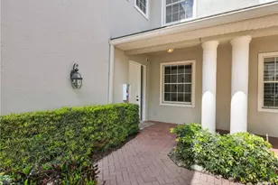 3131 Lancaster Dr, Naples, FL 34105 - Photo 3