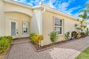 10539 Carolina Willow Dr, Fort Myers, FL 33913 - Photo 3