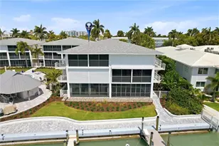 322 Harbour Dr, Naples, FL 34103 - Photo 33