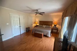 199 Leawood Cir, Naples, FL 34104 - Photo 19