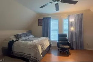 199 Leawood Cir, Naples, FL 34104 - Photo 17