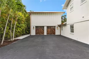 6155 Standing Oaks Ln, Naples, FL 34119 - Photo 5