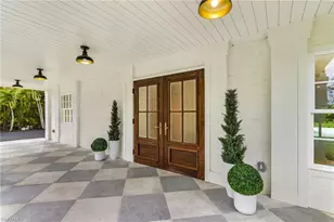 6155 Standing Oaks Ln, Naples, FL 34119 - Photo 7