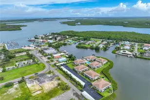 330 Kon Tiki Dr, Naples, FL 34113 - Photo 25