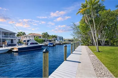 1686 Blue Point Ave #B5, Naples, FL 34102 - Photo 23