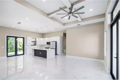 2813 19th St SW, Lehigh Acres, FL 33976 - Photo 7