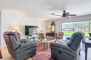 4364 Beechwood Lake Dr, Naples, FL 34112 - Photo 7