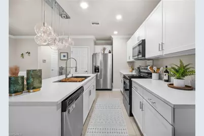 15380 Wildflower Cir, Naples, FL 34119 - Photo 7