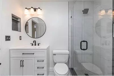 5446 Whitten Dr #19, Naples, FL 34104 - Photo 7