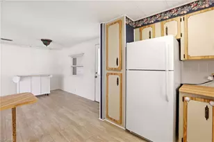 181 W Manatee Loop, Punta Gorda, FL 33950 - Photo 15