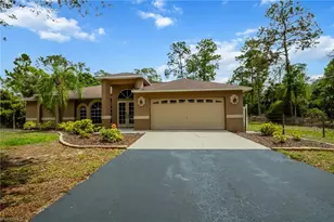 2910 2nd St NE, Naples, FL 34120 - Photo 5