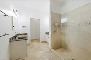 415 Crossfield Cir, Naples, FL 34104 - Photo 9