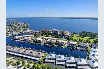 4105 SE 19th Pl #201, Cape Coral, FL 33904 - Photo 1