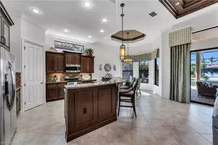 7296 Lantana Cir, Naples, FL 34119 - Photo 7