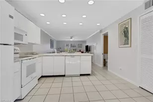 731 W Elkcam Cir, Marco Island, FL 34145 - Photo 15
