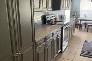 1405 Tiffany Ln, Naples, FL 34105 - Photo 13