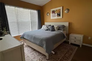 1405 Tiffany Ln, Naples, FL 34105 - Photo 9