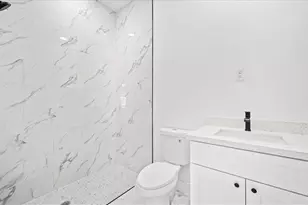 1009/1011 NE 15th Ln, Cape Coral, FL 33909 - Photo 17