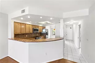 13105 Vanderbilt Dr, Naples, FL 34110 - Photo 7