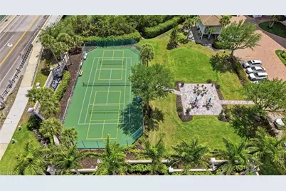 13105 Vanderbilt Dr #407, Naples, FL 34110 - Photo 31