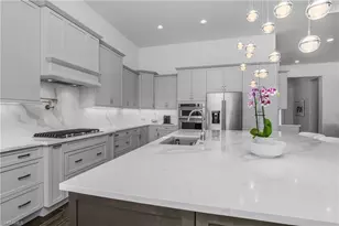 6137 Megans Bay Dr, Naples, FL 34113 - Photo 17