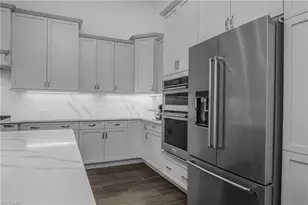 6137 Megans Bay Dr, Naples, FL 34113 - Photo 19