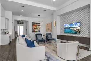 6137 Megans Bay Dr, Naples, FL 34113 - Photo 5