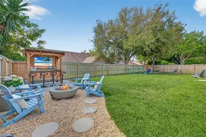 10274 Boca Cir, Naples, FL 34109 - Photo 3