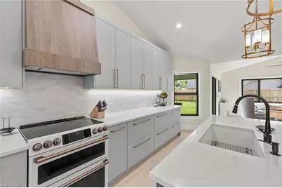 10274 Boca Cir, Naples, FL 34109 - Photo 7